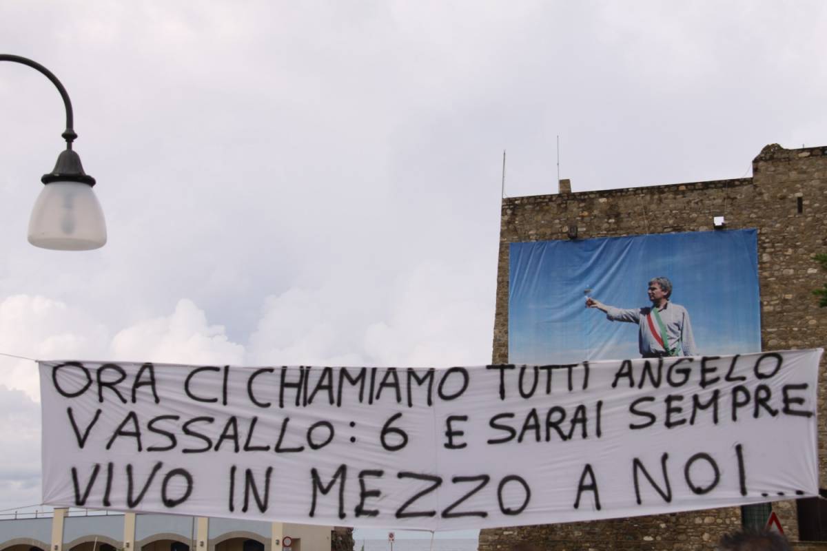 Angelo Vassallo, il sindaco pescatore freddato sulla sua auto