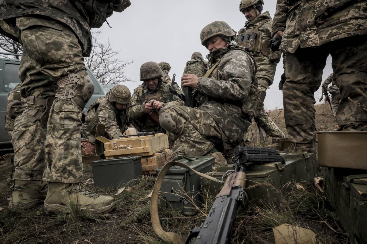 "Truppe europee in Ucraina": il piano di Francia e Regno Unito