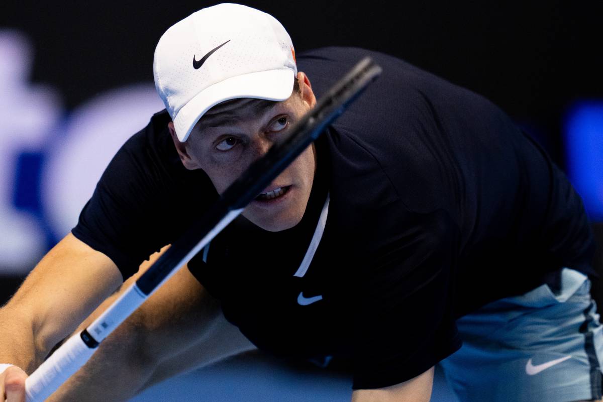 Implacabile Sinner alle Atp Finals: (anche) Medvedev battuto in due set, in semifinale da primo del girone