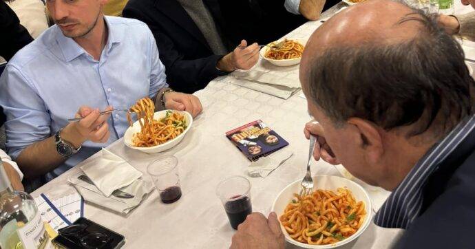 Dall'aiutino dei pm al ragù di Bersani la sinistra sogna di riprendersi l'ex fortino