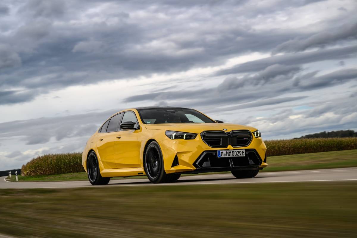 Al volante della Bmw M5 nel "tempio della velocità" di Monza 