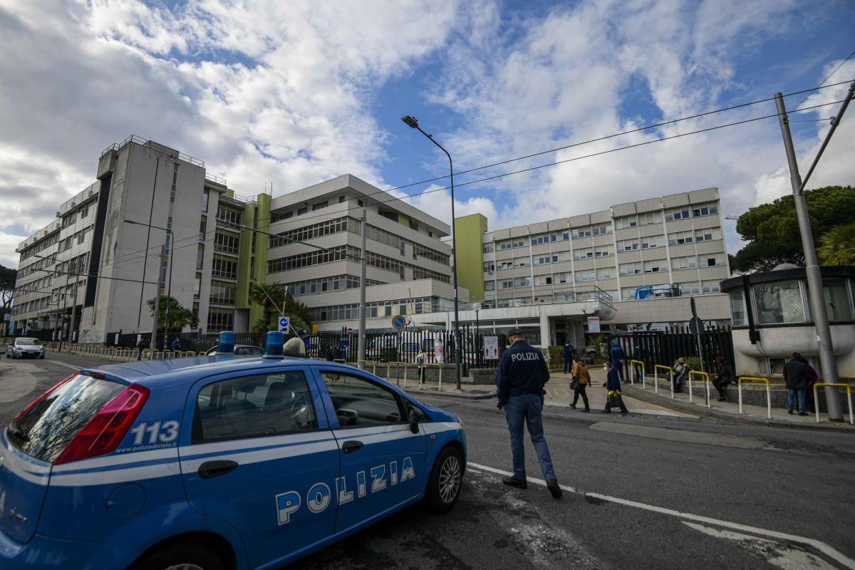 Ancora sangue a Napoli: una 15enne accoltella un ragazzo al culmine di una lite