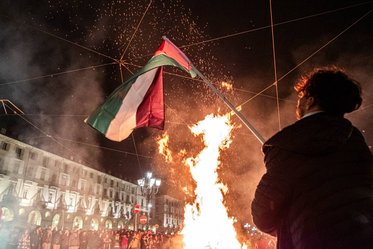 "Nessuno spazio alla propaganda estremista". A Torino arriva Abu Daqqa, già espulsa da Parigi