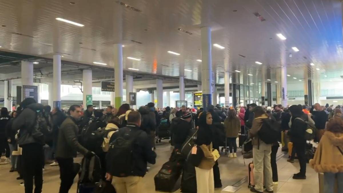  evacuato il terminal sud dell'aeroporto di Gatwick