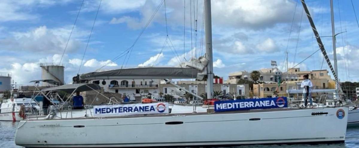 Nave Safira allestita da Mediterranea Saving Humans, foto dal sito ufficiale