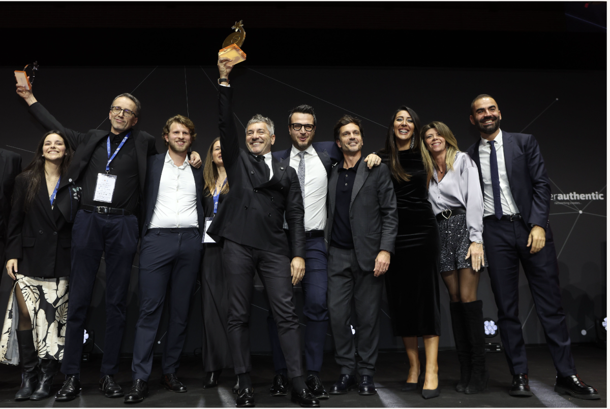 La "squadra" al completo di  Infront Italy che insieme al Corriere dello Sport – Stadio, Italia Marathon Club e Atielle, ha ritirato il premio per Run Rome The Marathon, che ha vinto il BEA - Best Events Awards 