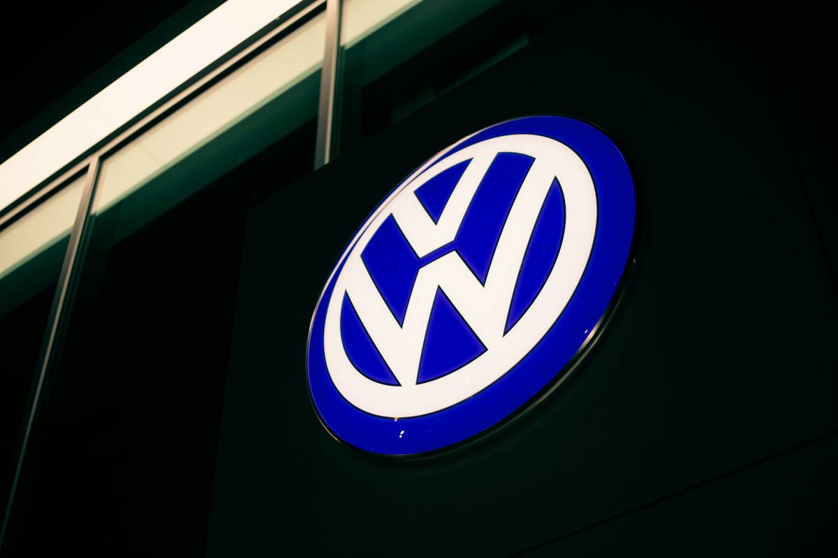 Contro il piano di tagli della Volkswagen via allo sciopero a oltranza per diecimila