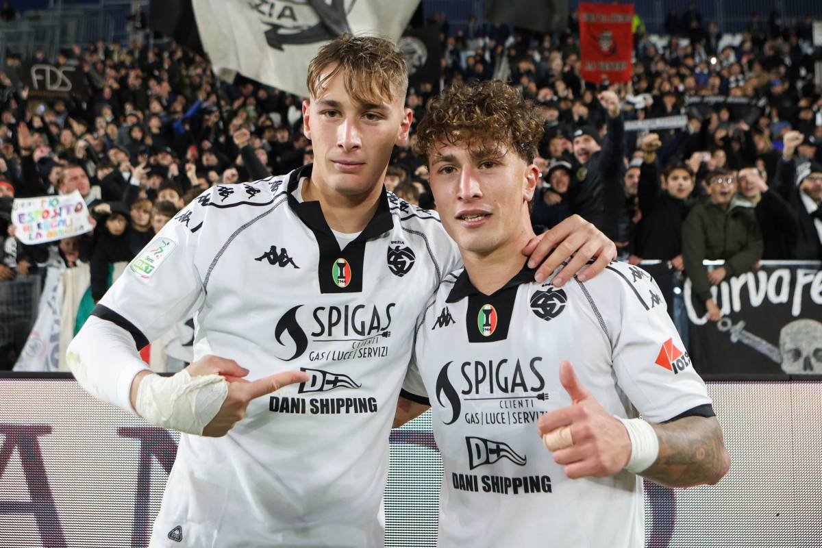 Cinque gol per tre fratelli. La folle impresa degli Esposito