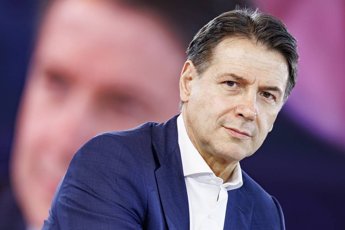 I "consigli" di Conte: "Il segreto di Stato andava usato subito". Renzi: fanno come Minniti