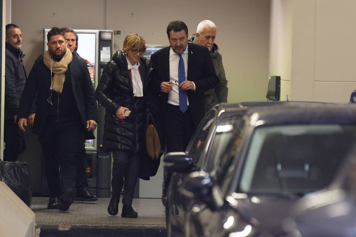 L’arrivo di Matteo Salvini nell’aula bunker del tribunale Pagliarelli di Palermo