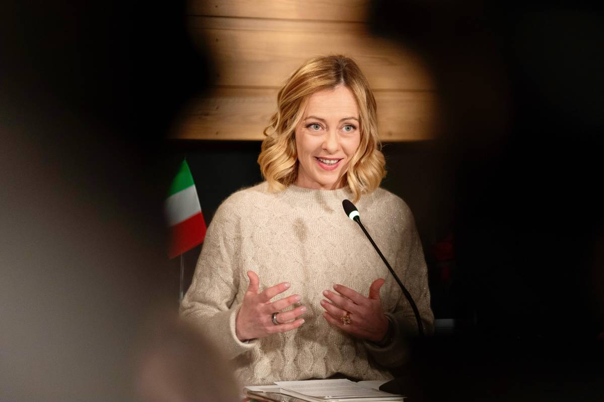 Giorgia Meloni in Lituania dal contingente italiano