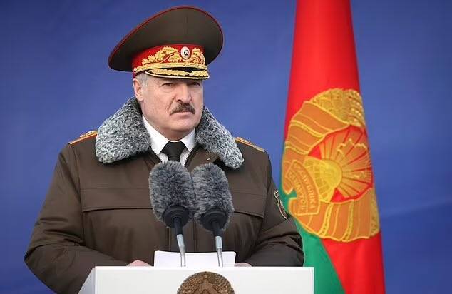 Lukashenko avverte: "Schiereremo 10 sistemi missilistici Oreshnik"