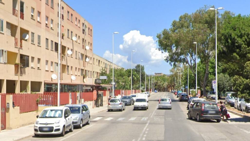 Cagliari, si arrampica fino a 4° piano per andare dalla fidanzata e cade: morto 32enne