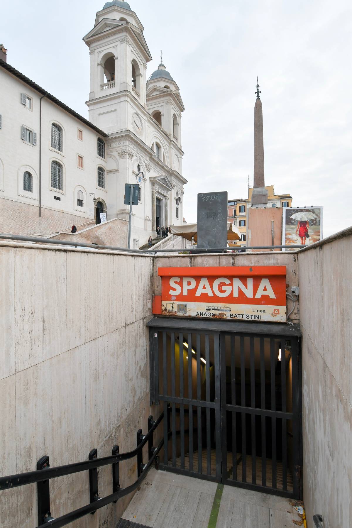 Fermata piazza di Spagna, immagine di repertorio