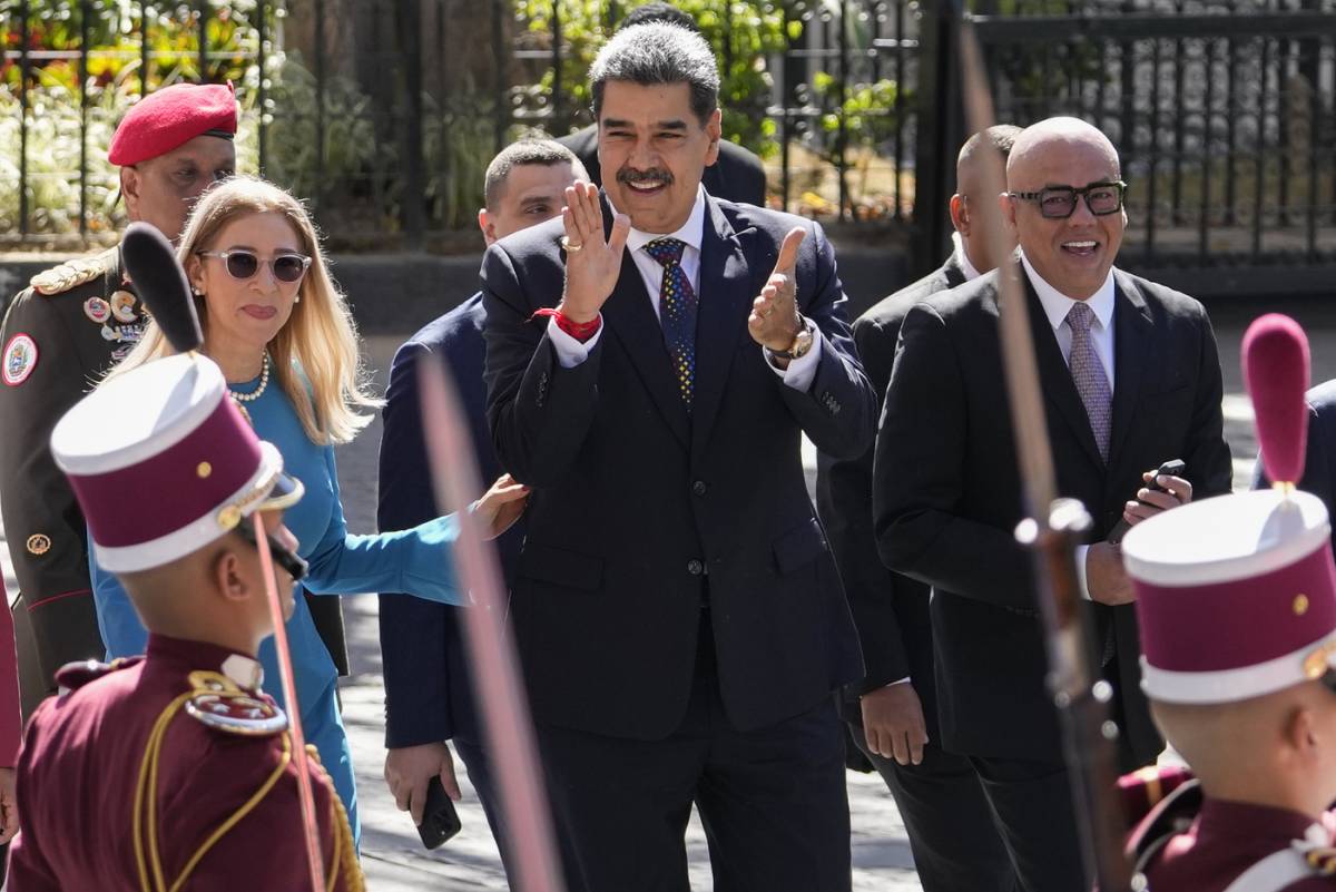 Maduro giura. Sul dittatore una taglia Usa