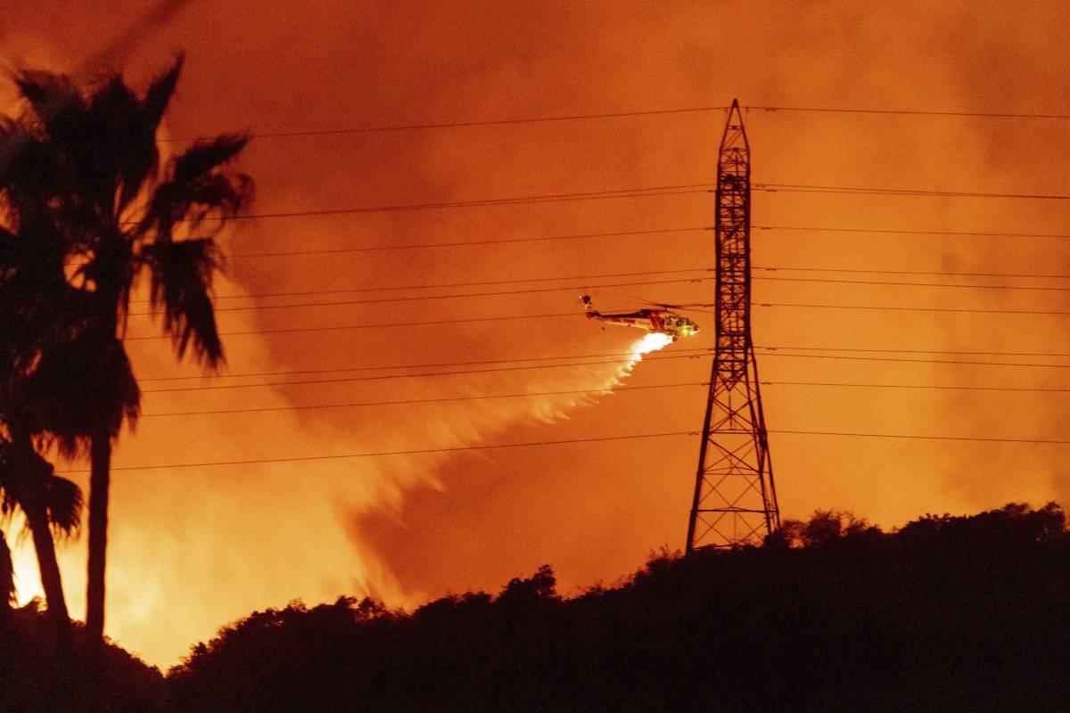 Le fiamme non si fermano: nuove evacuazioni a Los Angeles