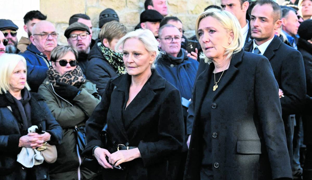 I funerali di Jean-Marie e la saga del clan Le Pen fra investiture e rottura