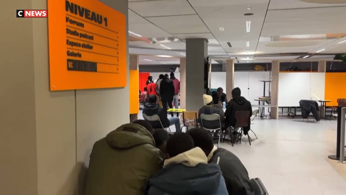 Francia, spettacolo gratis per i migranti. E loro occupano il teatro (che rischia la bancarotta)