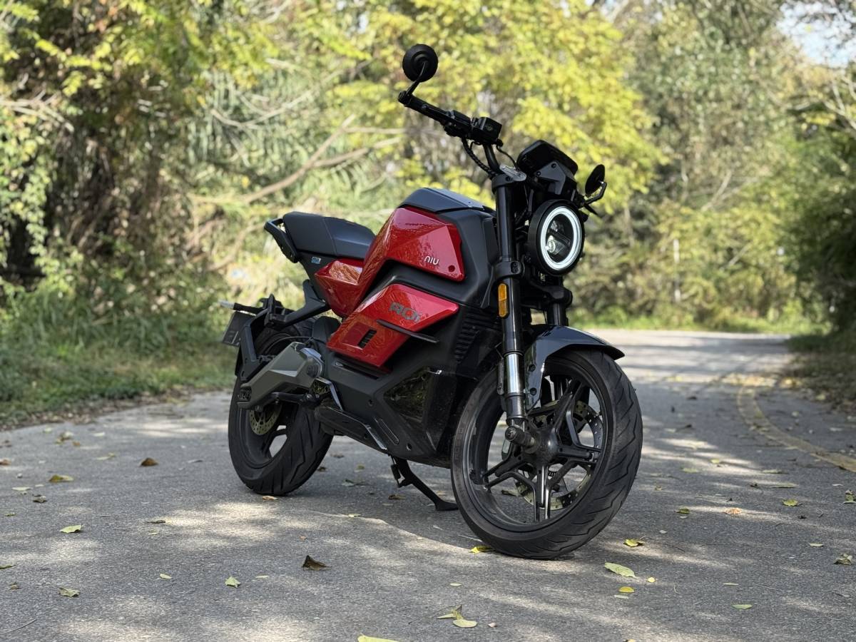 Niu RQi Sport, la prova della moto elettrica con 100 km di autonomia