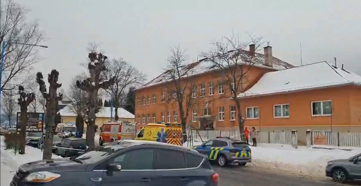 Accoltella e uccide due persone. Sangue e terrore in una scuola slovacca