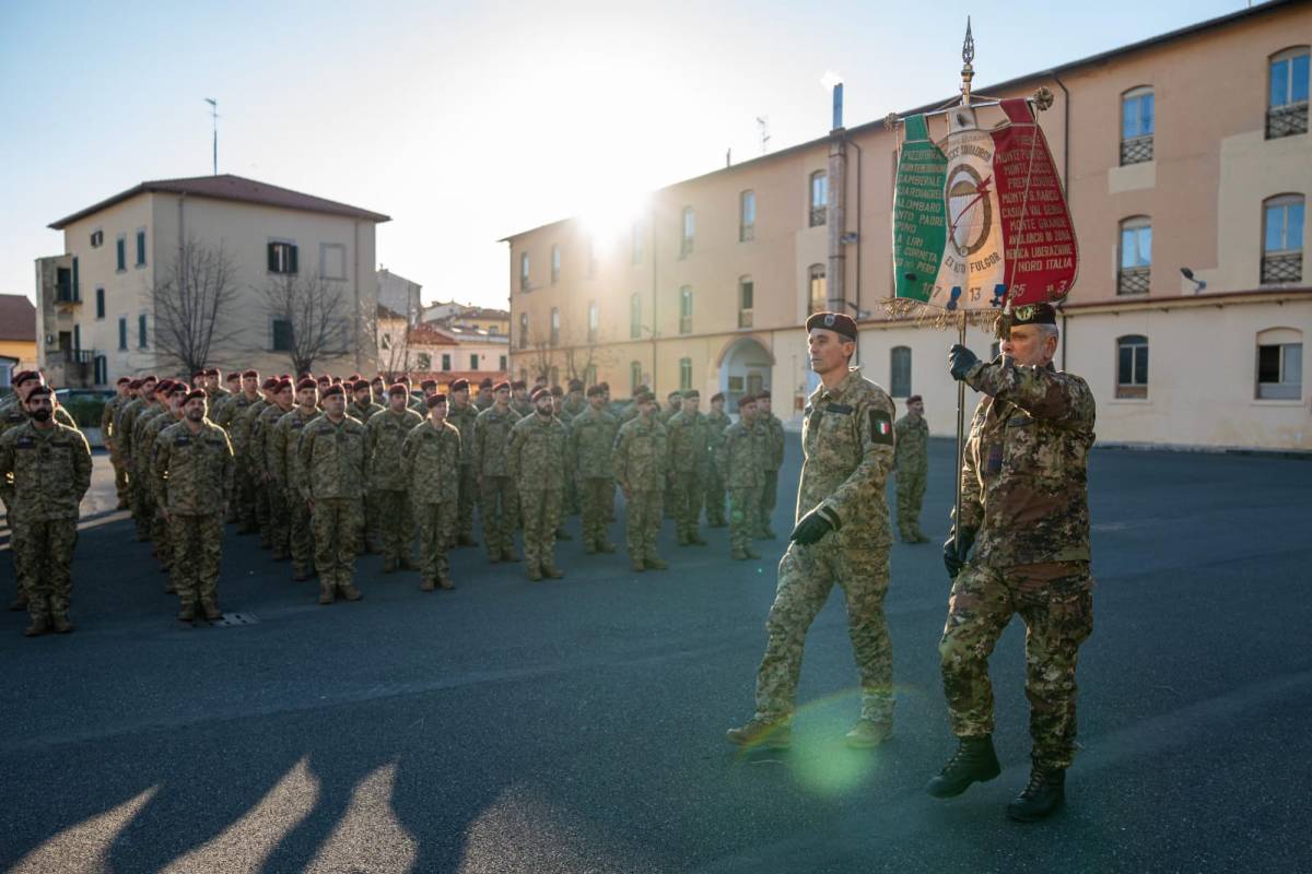 Consegna del Labaro al 185esimo Rrao