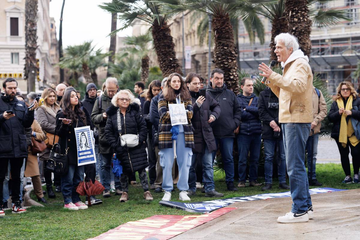 "Sequestrate le foto di Emanuela". Cos'è successo al sit in per la Orlandi