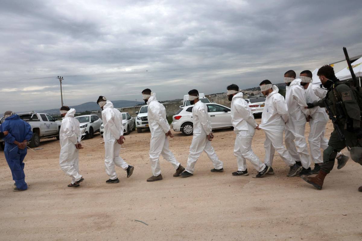 Jenin, blitz in ospedale e campo profughi