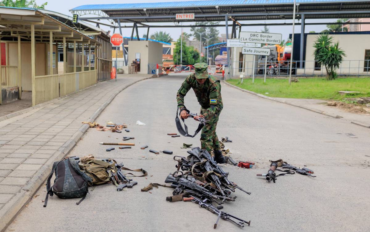 Assalto dei ribelli, morti per strada e ambasciate sotto attacco: Congo nel caos