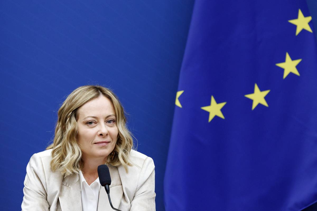 Meloni "nuova regina d'Europa". Le Parisien incorona il premier