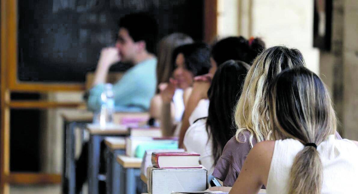 L'IA a scuola, la Commissione Europea detta la linea. Cosa si può e non si può fare