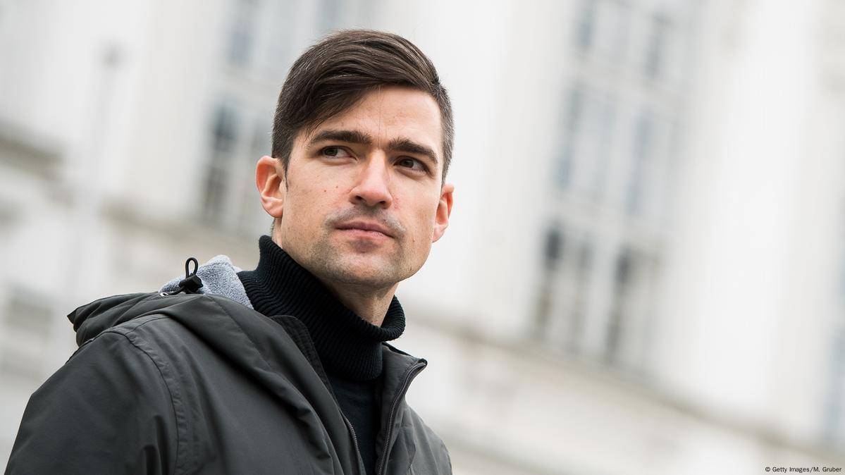 "Rimpatriare pure gli immigrati regolari non integrati"