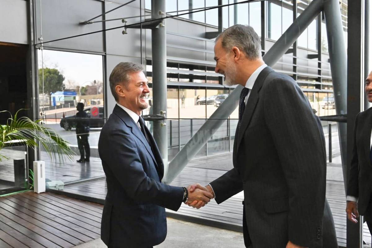 Enel, incontro tra l'ad Cattaneo e il Re di Spagna Filippo VI nella sede di Endesa