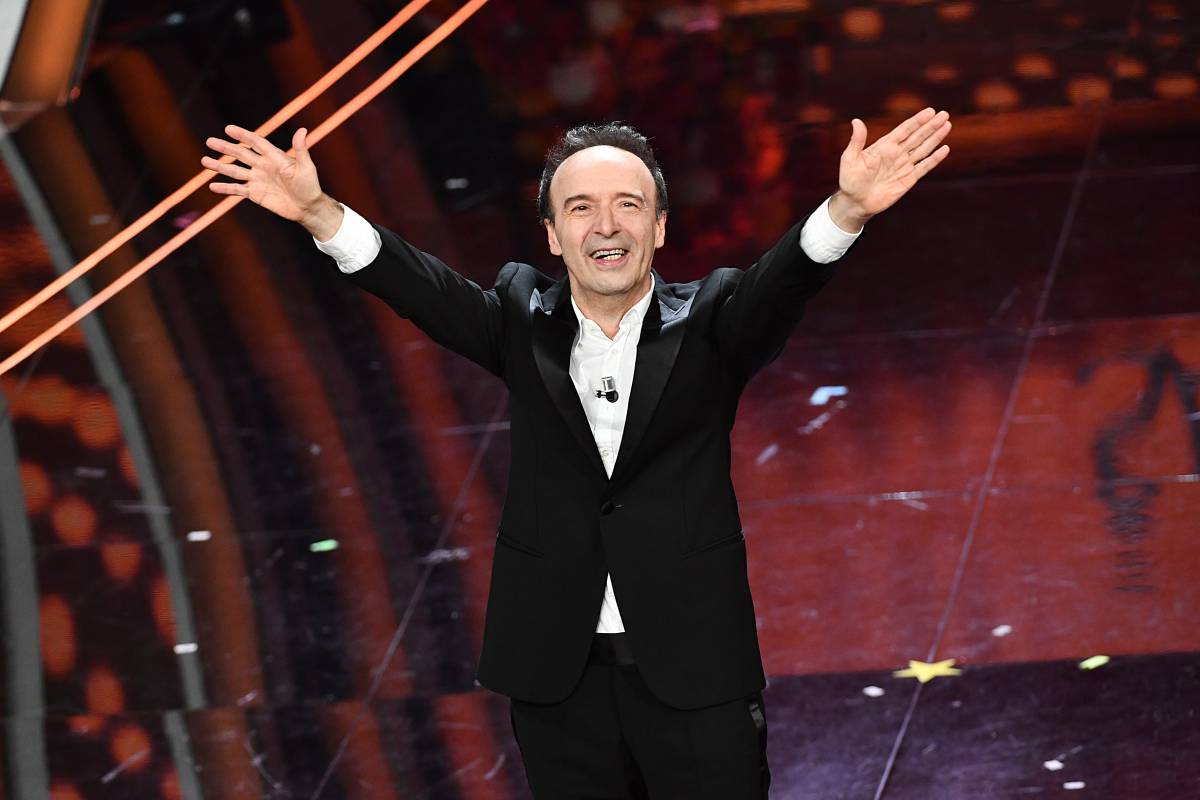 Sanremo, l'annuncio a sorpresa: Benigni ospite della quarta serata