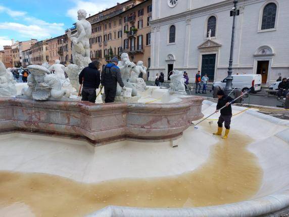 Roma, sovraccarico di un acquedotto