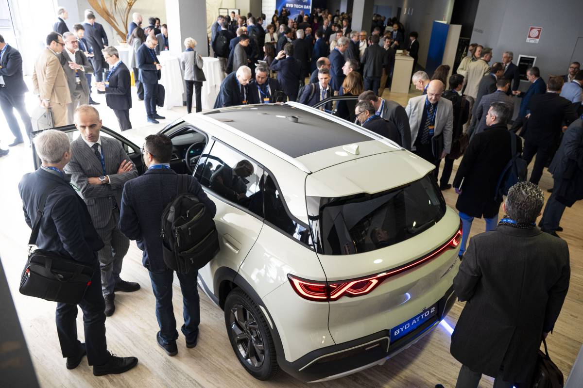 Torino, successo per l'incontro organizzato dalla cinese Byd al Museo nazionale dell'auto