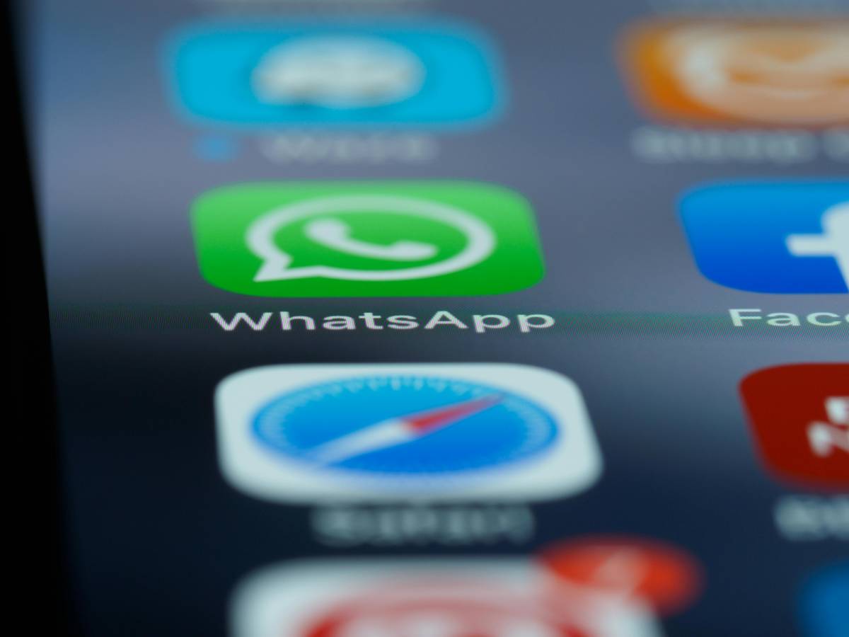 WhatsApp, è legale inviare screenshot sulla piattaforma? Ecco quali sono le regole