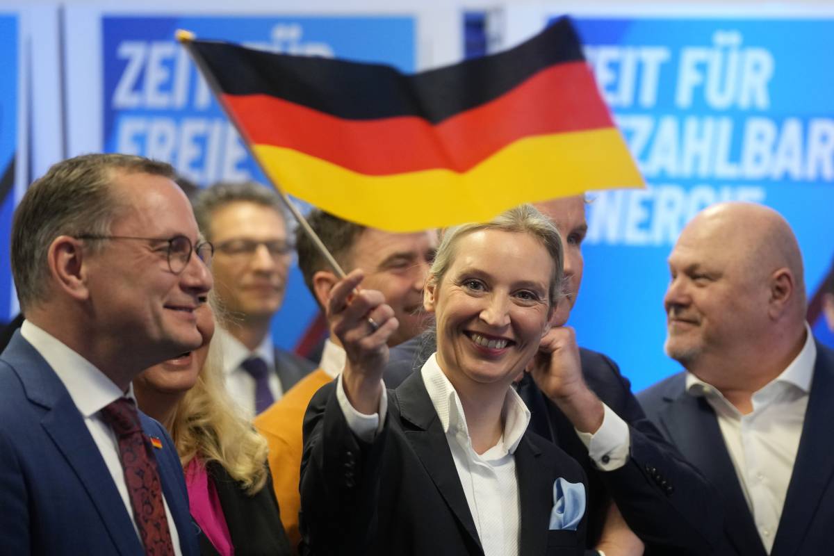 La sfida di Weidel: "Pronti a governare"