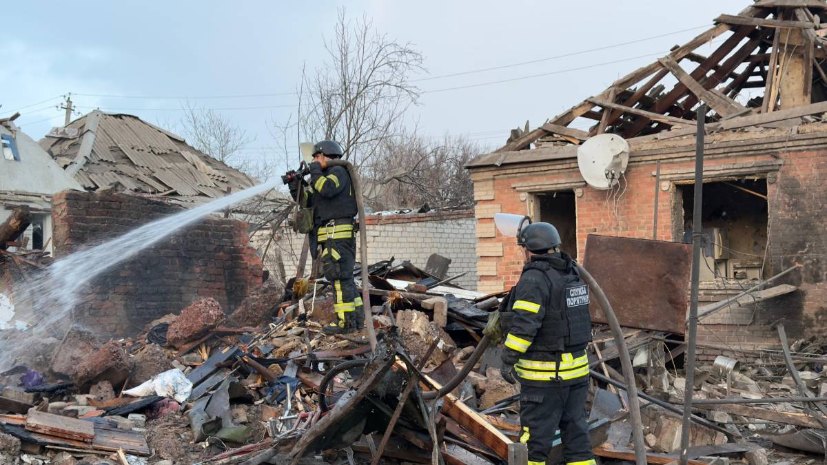 Ucraina, tre anni d'inferno: i russi attaccano ma gli ucraini resistono