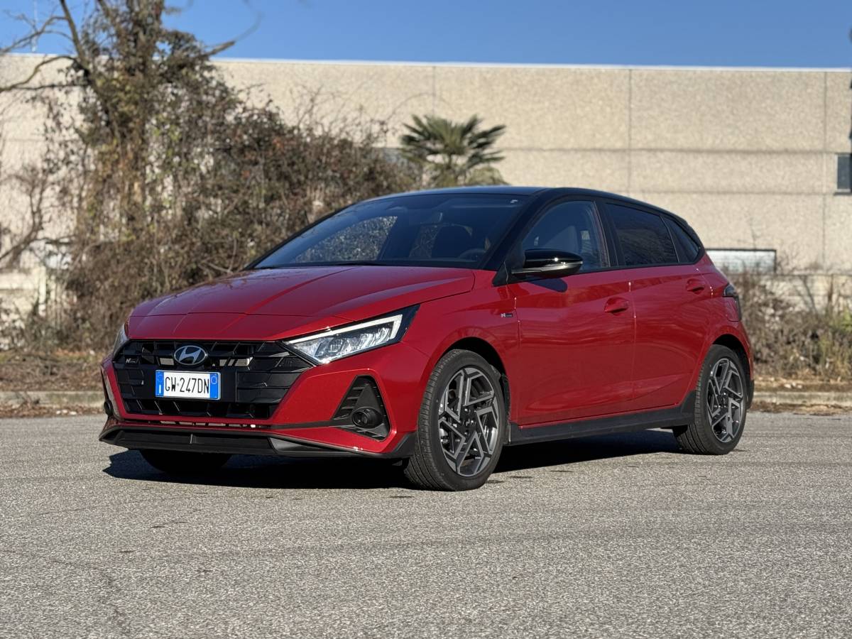 Hyundai i20 N Line 2025: citycar dall’anima sportiva e ben accessoriata