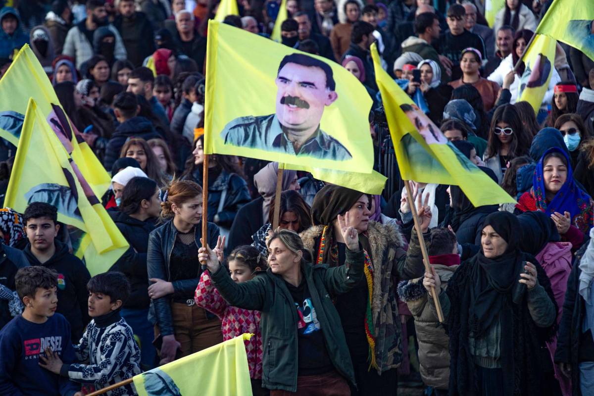 Il PKK obbedisce a Öcalan: al via il cessate il fuoco con la Turchia