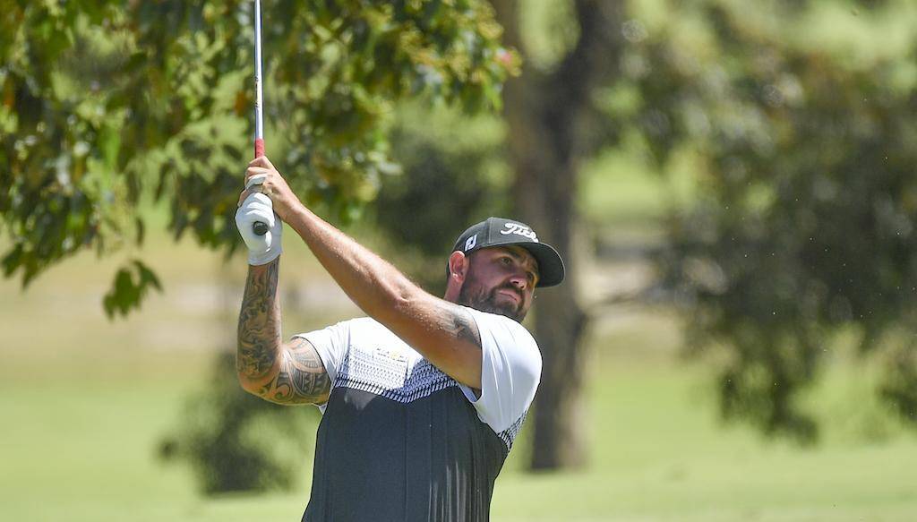 Dalla gang di bikers a re del golf passando per la galera. La favola "green" di Ryan Peake