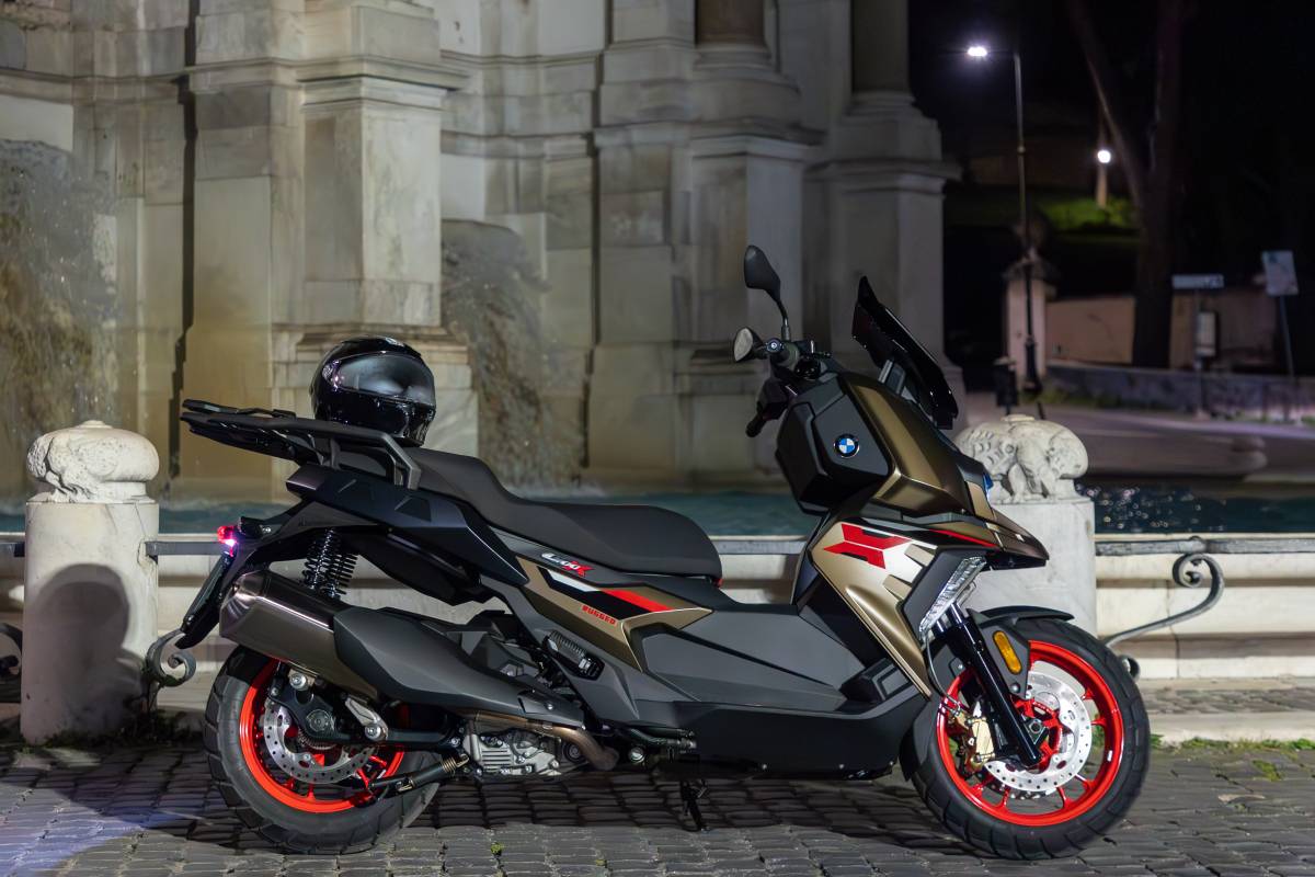 BMW C 400 X, la Grande bellezza su due ruote