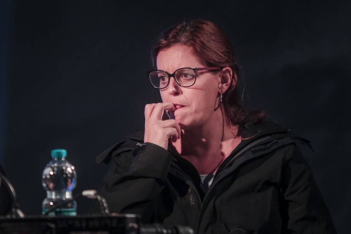 "Chiuso grazie alle rivolte". Così Salis tifa per i migranti che devastano i cpr