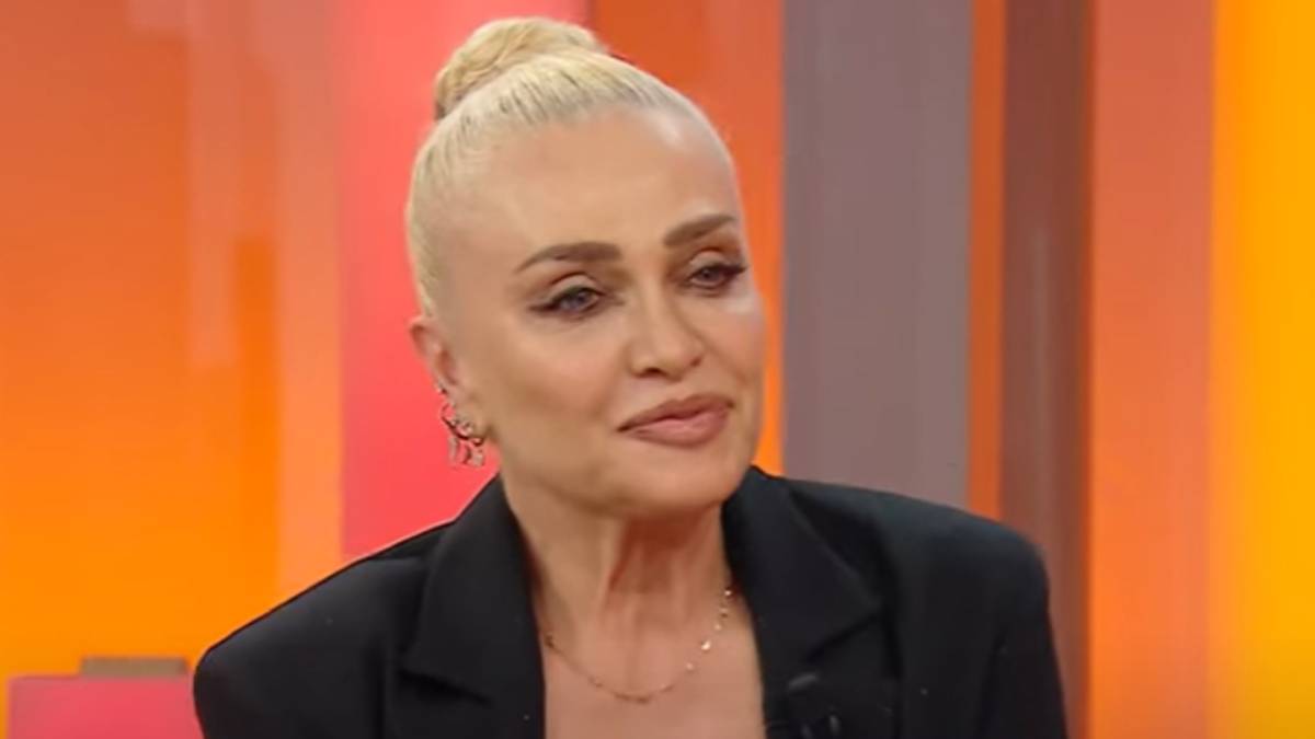 Quanto guadagnava Paola Barale per fare la sosia di Madonna: la cifra da capogiro