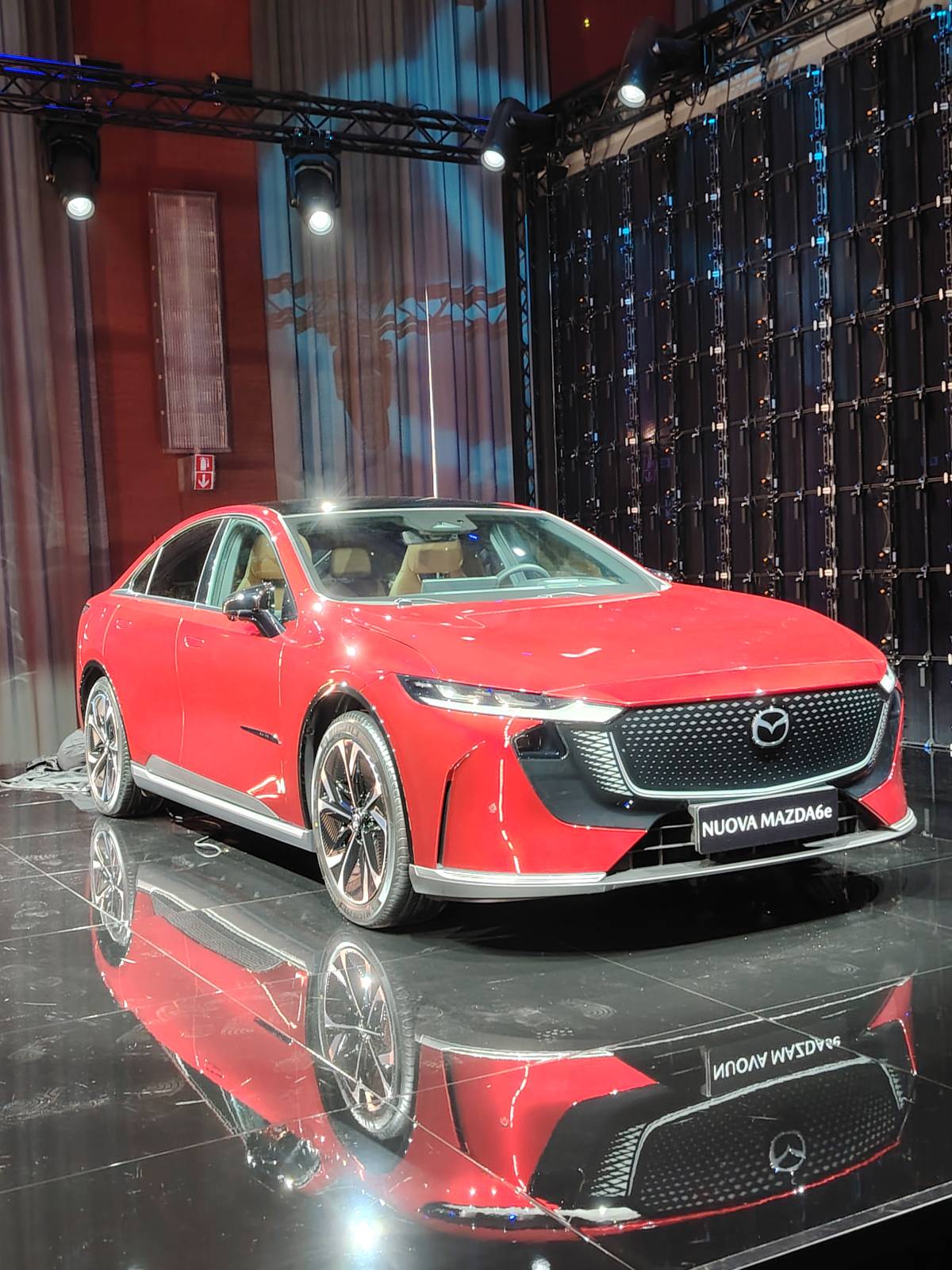 Ecco Mazda 6e, l’elettrica del marchio più tecnologicamente avanzata di sempre