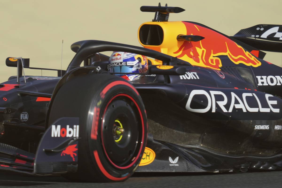 F1, in Arabia Norris a muro, pole Verstappen. Passi avanti Ferrari: Leclerc 4°, Hamilton 7°