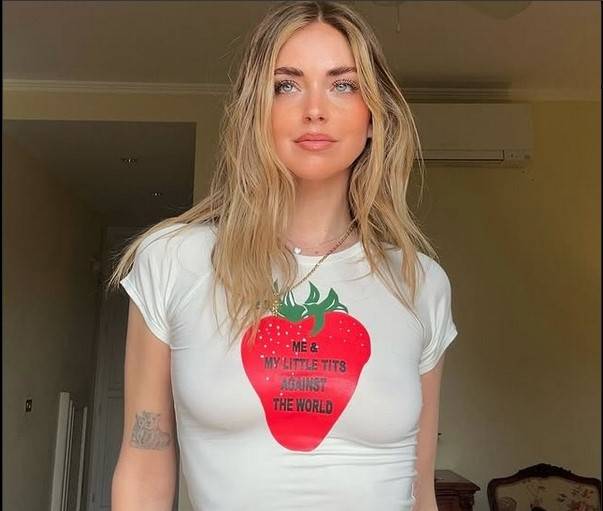 Chiara Ferragni nell'occhio del ciclone: le polemiche per il post nel giorno della morte di Papa Francesco