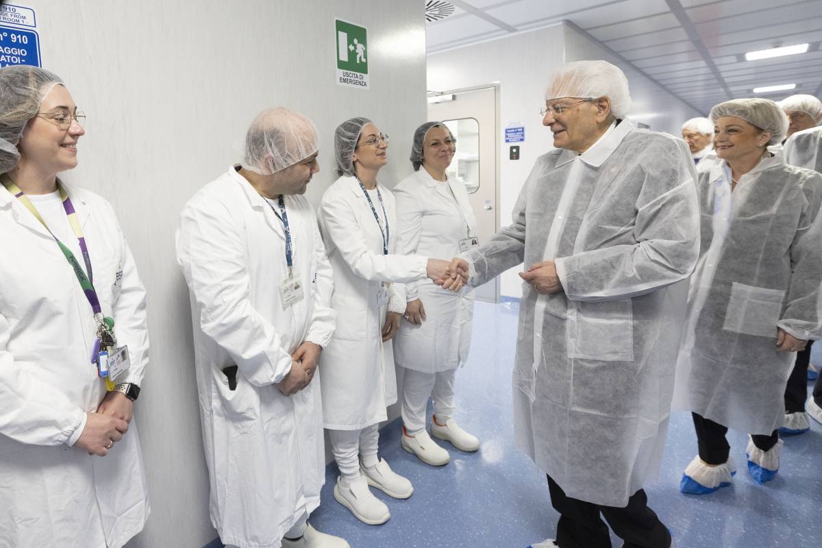 Lavoro, pronto un miliardo. Mattarella: "Salari bassi"