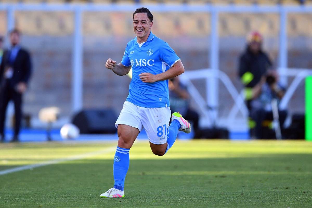 Raspadori piede magico. E Conte inizia a sorridere
