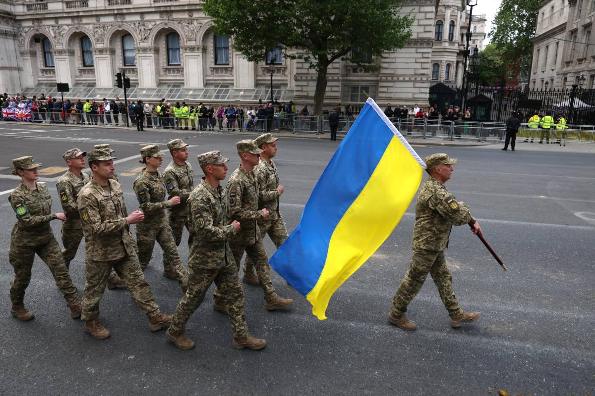 A 80 anni dal Victory day: l'Europa di nuovo in guerra paga la sua debolezza